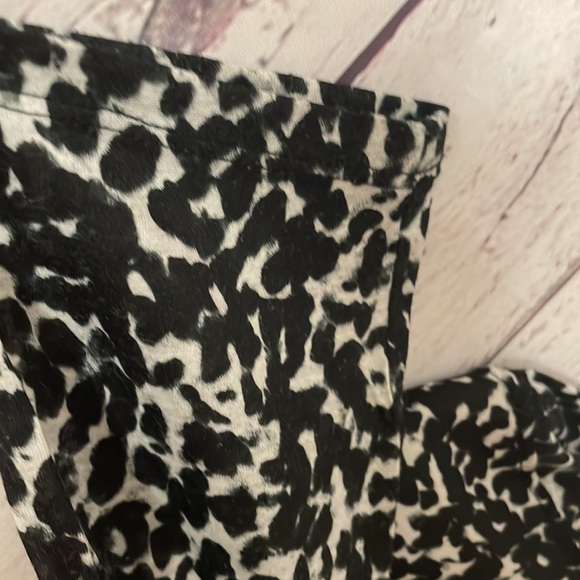 H&M Black and Gray Blouse - S/P - Picture 5 of 8